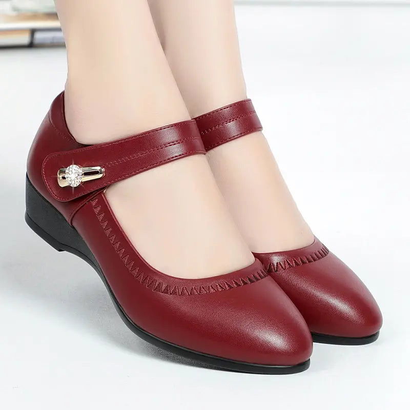 Leonor – Zapatos Elegantes de Tacón Medio y Confort