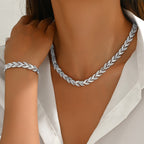Elegante conjunto con cola de pez en cristal
