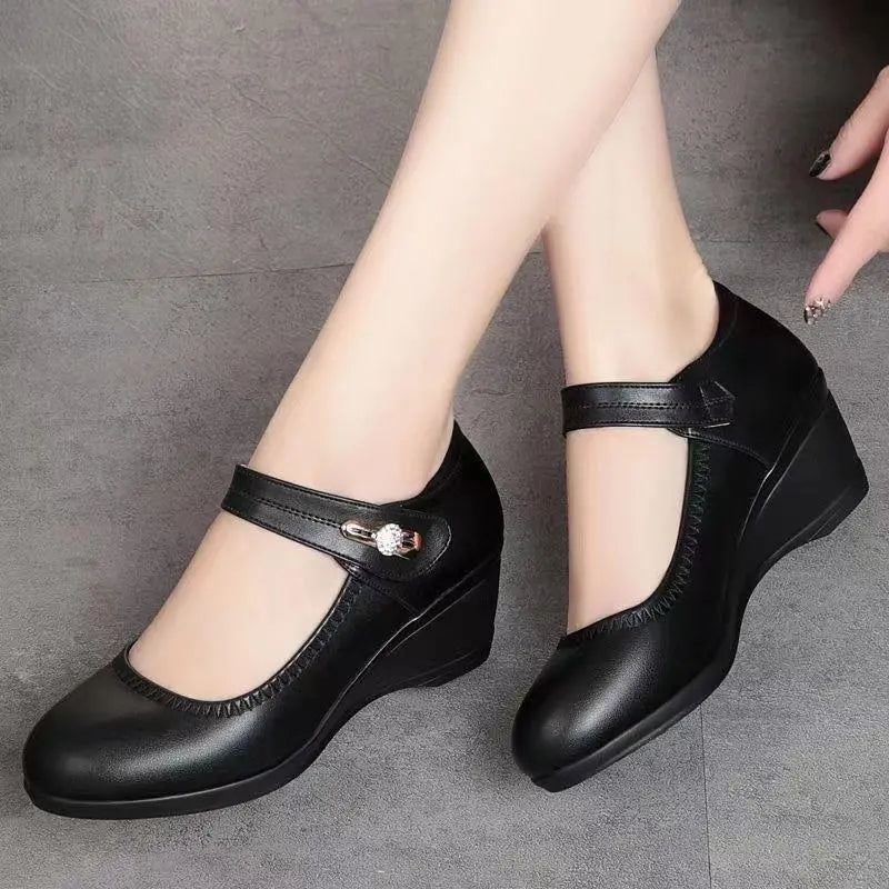 Leonor – Zapatos Elegantes de Tacón Medio y Confort