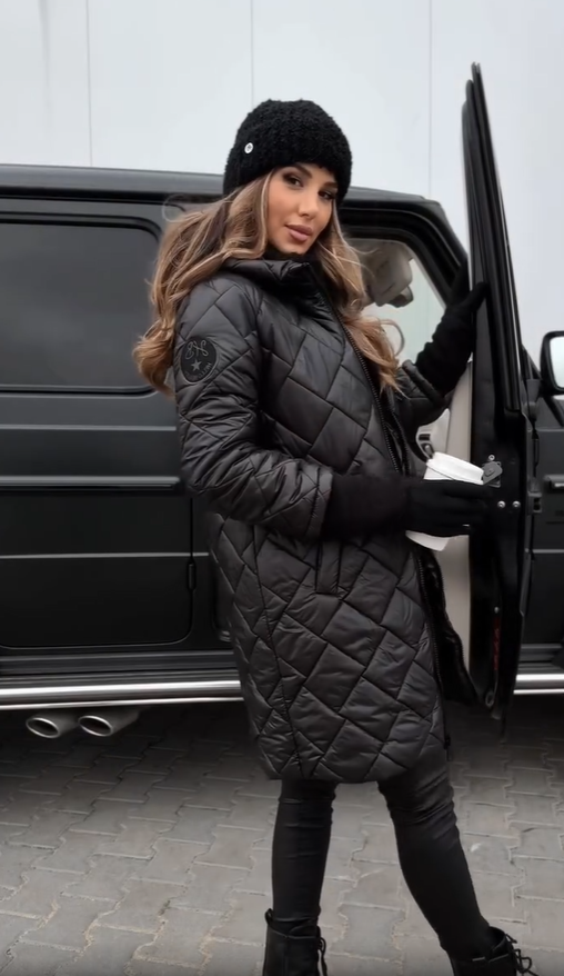 JAZMÍN | Chaqueta elegante acolchada con capucha