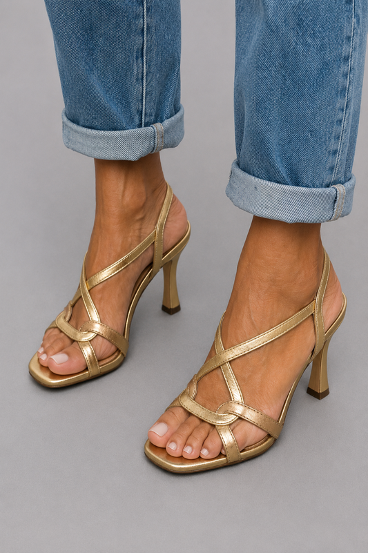 Elisabeth | Sandalias doradas con encanto veraniego