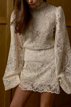 ELENA | Conjunto de blusa y falda de encaje blanco crema