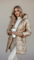 Champagne | Elegante abrigo de invierno con capucha.
