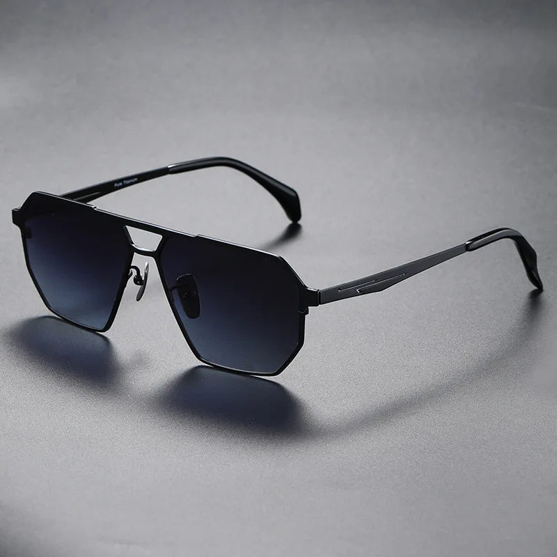 Roman | Gafas de Sol de Precisión en Titanio - Humo Negro