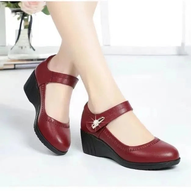 Leonor – Zapatos Elegantes de Tacón Medio y Confort
